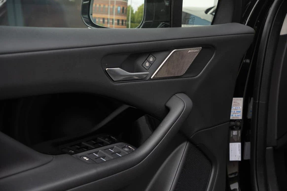 Jaguar I-PACE - Afbeelding 8 van 30