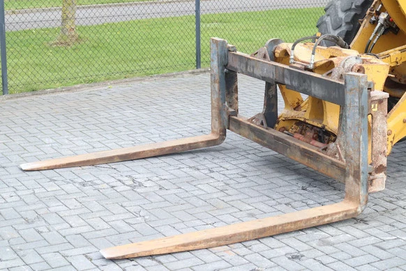 Caterpillar  - Afbeelding 7 van 20