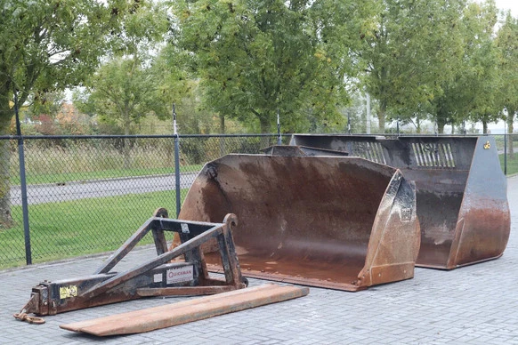 Caterpillar  - Afbeelding 8 van 20