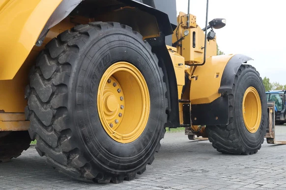 Caterpillar  - Afbeelding 12 van 20