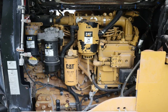 Caterpillar  - Afbeelding 14 van 20