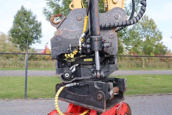 Caterpillar  - Afbeelding 8 van 20