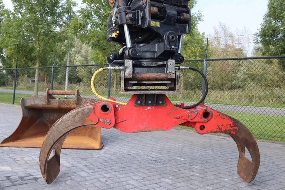 Caterpillar  - Afbeelding 9 van 20