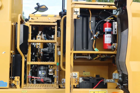 Caterpillar  - Afbeelding 15 van 20