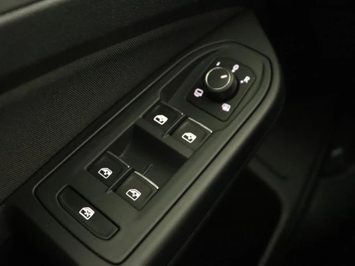 Volkswagen Golf - Afbeelding 16 van 30