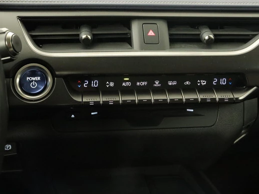 Lexus UX - Afbeelding 17 van 30