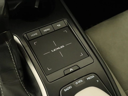 Lexus UX - Afbeelding 23 van 30