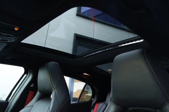 Mercedes-Benz GLA - Afbeelding 14 van 30