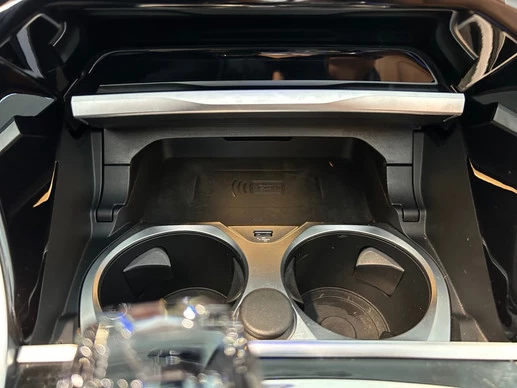 BMW 8 Serie - Afbeelding 16 van 30