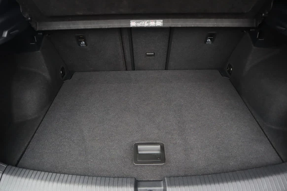 Volkswagen T-Roc - Afbeelding 25 van 30