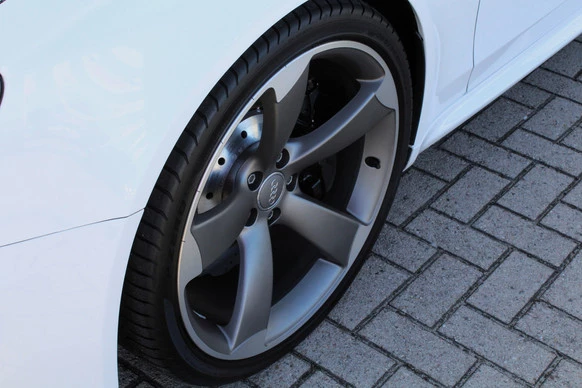 Audi RS4 - Afbeelding 12 van 30