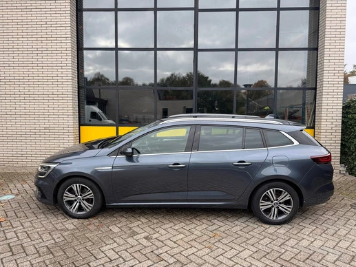 Renault Megane E-Tech - Afbeelding 2 van 30