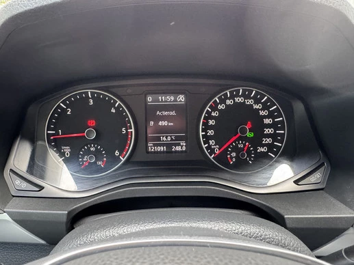 Volkswagen Amarok - Afbeelding 10 van 30