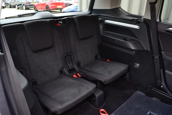 Volkswagen Touran - Afbeelding 17 van 30