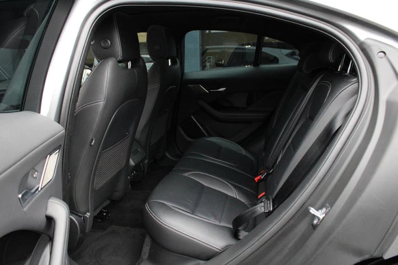 Jaguar I-PACE - Afbeelding 18 van 30