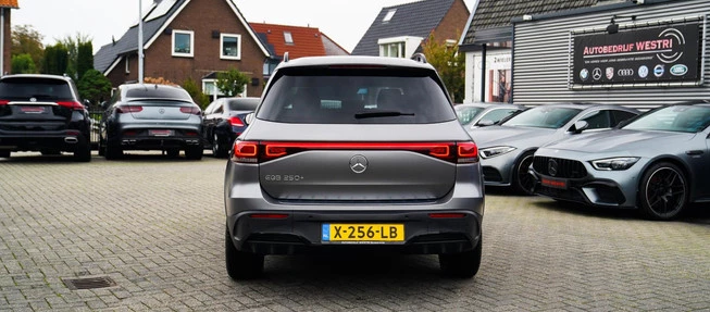 Mercedes-Benz EQB - Afbeelding 14 van 30