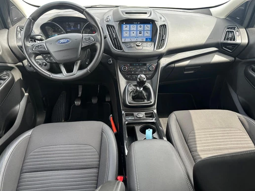 Ford Kuga - Afbeelding 8 van 30