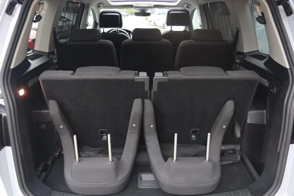 Volkswagen Touran - Afbeelding 24 van 30
