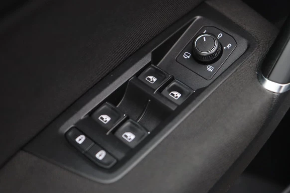Volkswagen Touran - Afbeelding 28 van 30