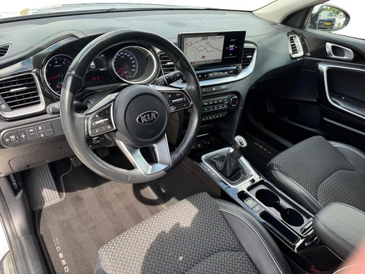Kia XCeed - Afbeelding 18 van 30