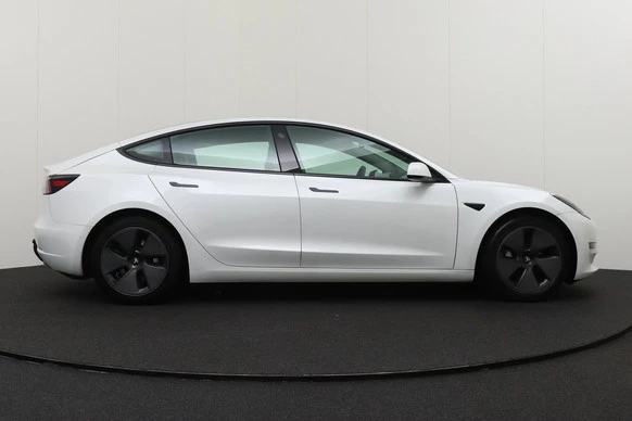 Tesla Model 3 - Afbeelding 6 van 24
