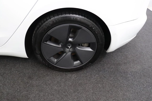 Tesla Model 3 - Afbeelding 7 van 24