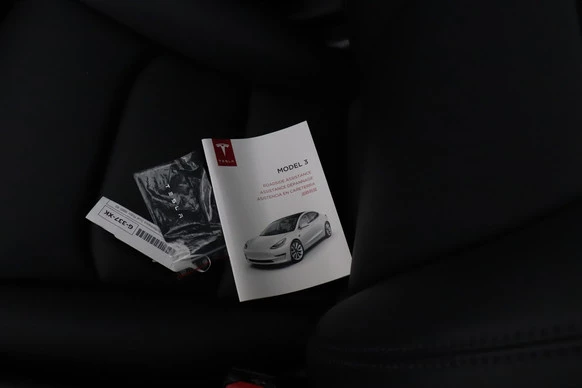 Tesla Model 3 - Afbeelding 23 van 24