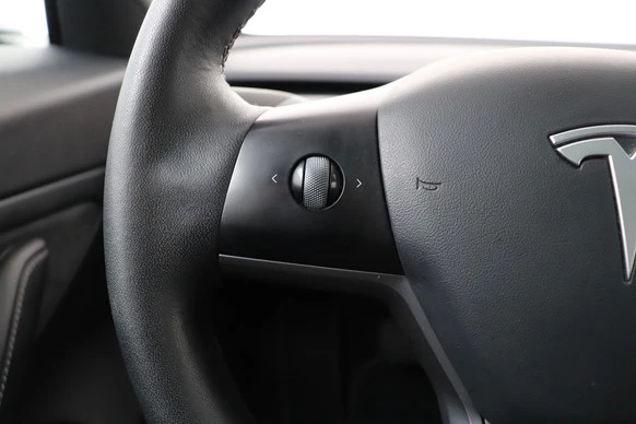 Tesla Model 3 - Afbeelding 20 van 30