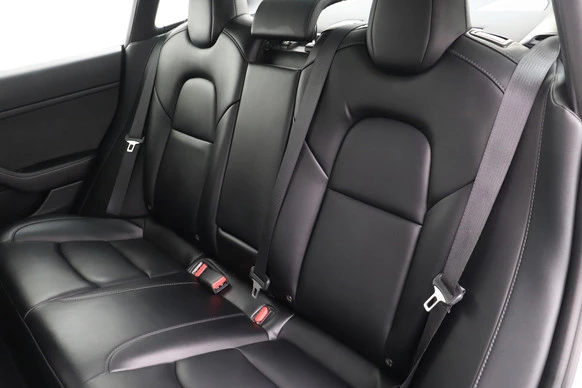 Tesla Model 3 - Afbeelding 11 van 30