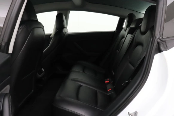 Tesla Model 3 - Afbeelding 12 van 30