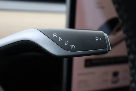 Tesla Model 3 - Afbeelding 22 van 30