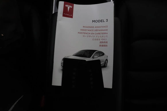Tesla Model 3 - Afbeelding 29 van 30