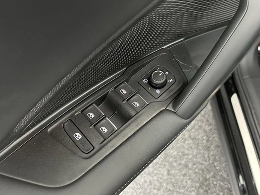 Volkswagen Tiguan - Afbeelding 17 van 30