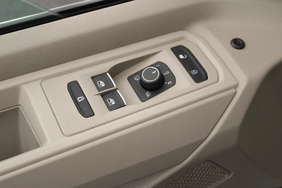 Volkswagen Multivan - Afbeelding 14 van 30