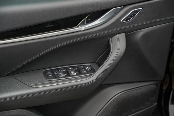 Maserati Levante - Afbeelding 14 van 30