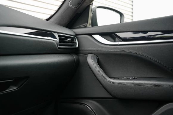 Maserati Levante - Afbeelding 24 van 30