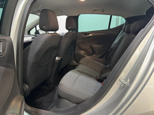 Opel Astra - Afbeelding 12 van 30
