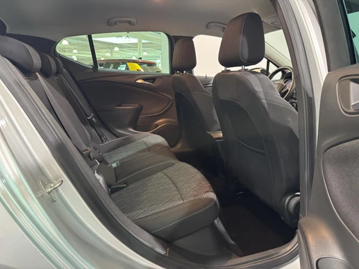 Opel Astra - Afbeelding 14 van 30