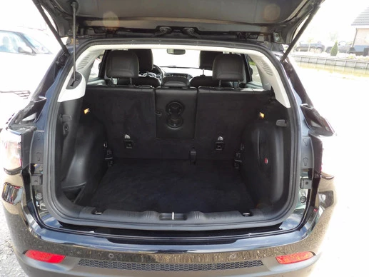 Jeep Compass - Afbeelding 9 van 17