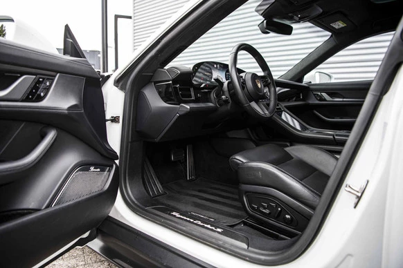 Porsche Taycan - Afbeelding 5 van 30
