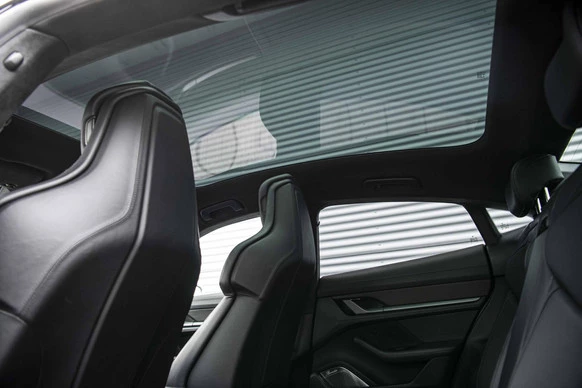 Porsche Taycan - Afbeelding 7 van 30