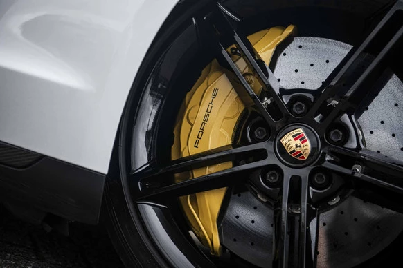 Porsche Taycan - Afbeelding 30 van 30