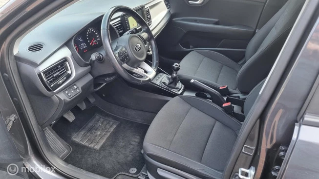 Kia Rio - Afbeelding 17 van 23