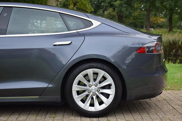 Tesla Model S - Afbeelding 10 van 30