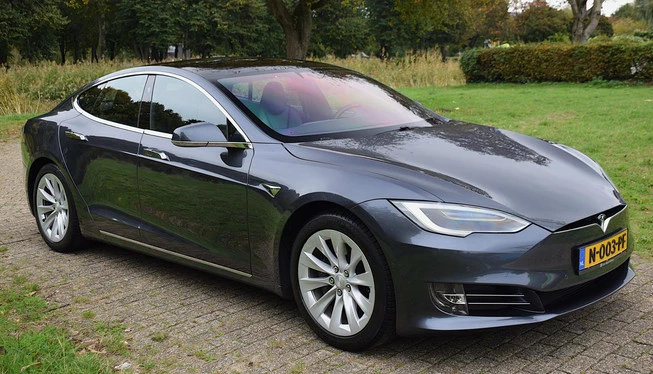 Tesla Model S - Afbeelding 11 van 30