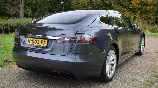Tesla Model S - Afbeelding 13 van 30
