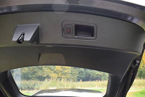 Tesla Model S - Afbeelding 29 van 30