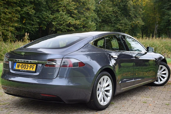 Tesla Model S - Afbeelding 30 van 30