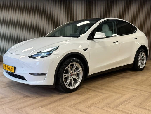 Tesla Model Y - Afbeelding 1 van 30