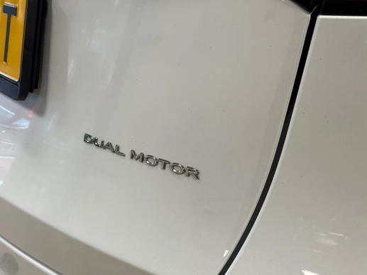 Tesla Model Y - Afbeelding 15 van 30